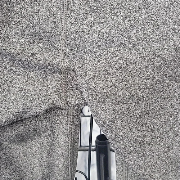 ATHLETA Stash Pocket Salutation Gray Leggings XS - Picture 6 of 9